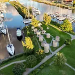 Slube Am Yachthafen Грайфсвальд