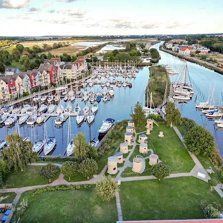 Slube Am Yachthafen Hotel