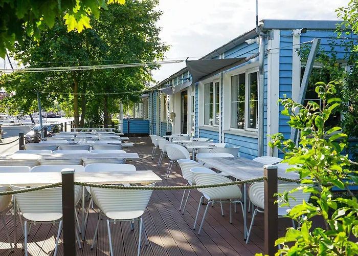 Отель Slube Am Yachthafen *